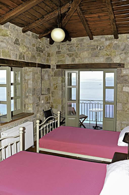 Diotima Homes Каламата Экстерьер фото